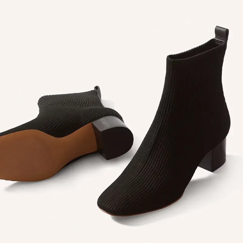 taylor swift shoes everlane The Glove Boot' title='The 7 Shoe Styles Taylor Swift Wears on Repeat