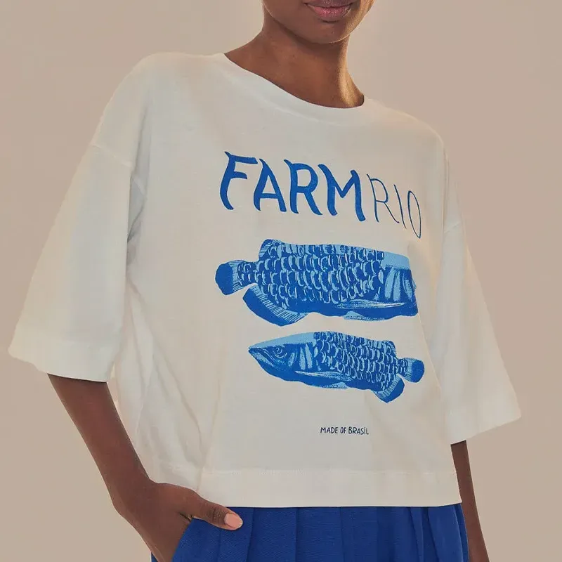 farm rio t shirt' title='The Sandwich Rule Is My New Favorite Viral Styling Trick (& It’s So Easy)