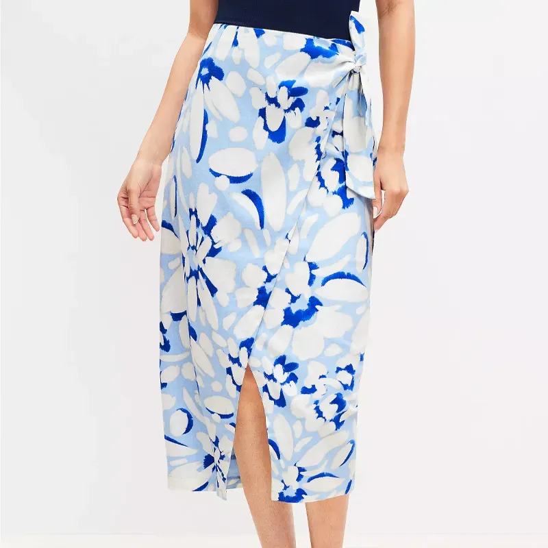 loft skirt' title='The Sandwich Rule Is My New Favorite Viral Styling Trick (& It’s So Easy)