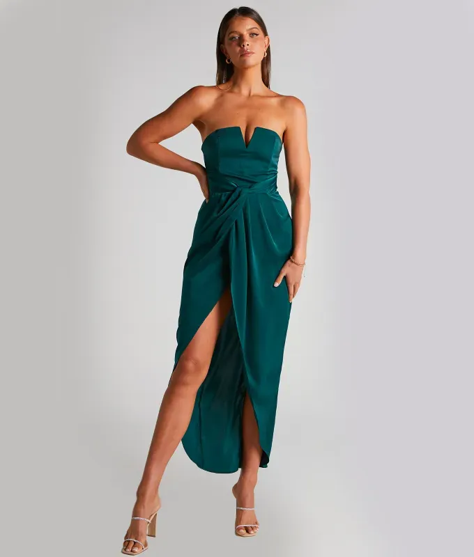 Stores Like Lulus: RHYANNA MAXI DRESS - TWIST FRONT STRAPLESS DRESS IN EMERALD from Showpo' title='20 Stores Like Lulus to Shop Right Now