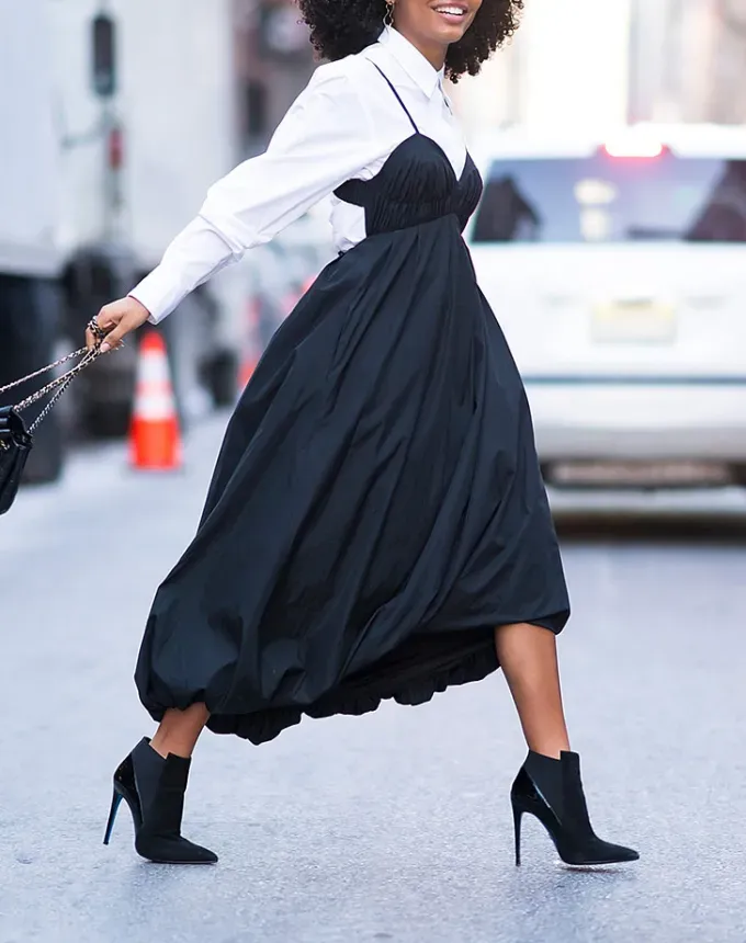 pointy toed black ankle boots with black dress' fetchpriority='auto' title='How to Wear Ankle Boots with Dresses