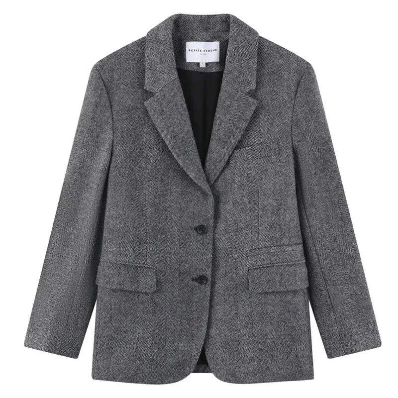 oversized blazers petites gray' title='I Asked 2 Petite Fashion Experts How to Wear an Oversized Blazer as a Short Girl—Here Are My Results