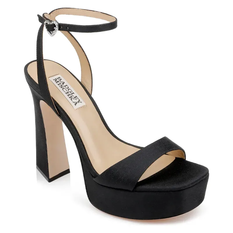 taylor swift past outfits Badgley Mischka Collection Caia Ankle Strap Platform Sandals' title='5 Outfits Taylor Swift Wore 10 Years Ago That I’d Wear Today (& 1 I’d Leave in the Past)