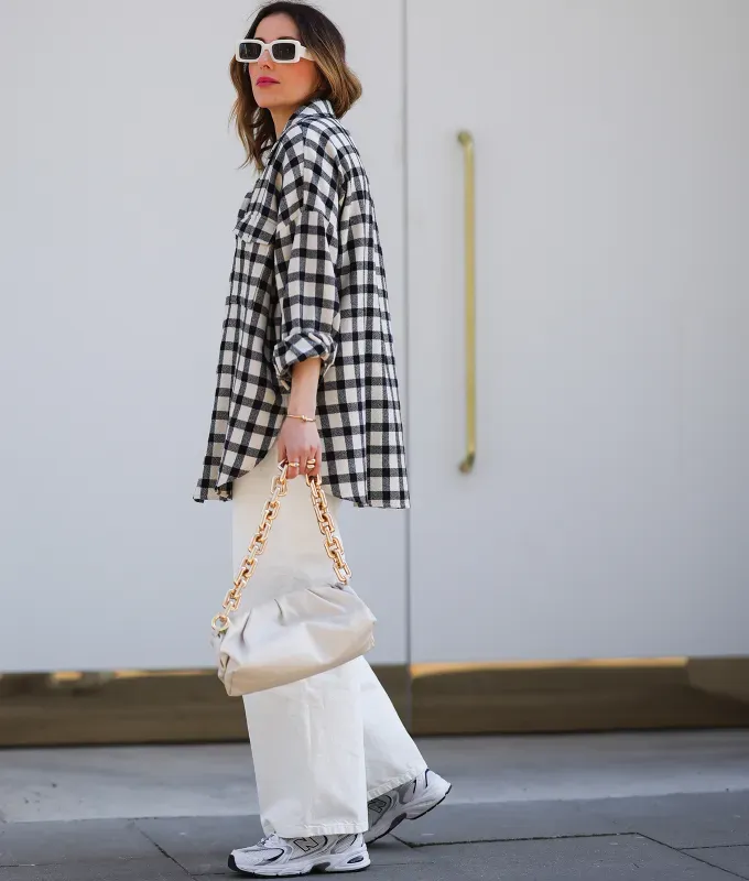 how to style a flannel black and white' fetchpriority='auto' title='Wondering How to Style Flannel? Here Are 17 Outfit Ideas to Try According to a Fashion Editor