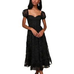 The 10 Best Formal Dresses for Petites Vetted By a 5’1 Editor (and Frequent Partygoer)