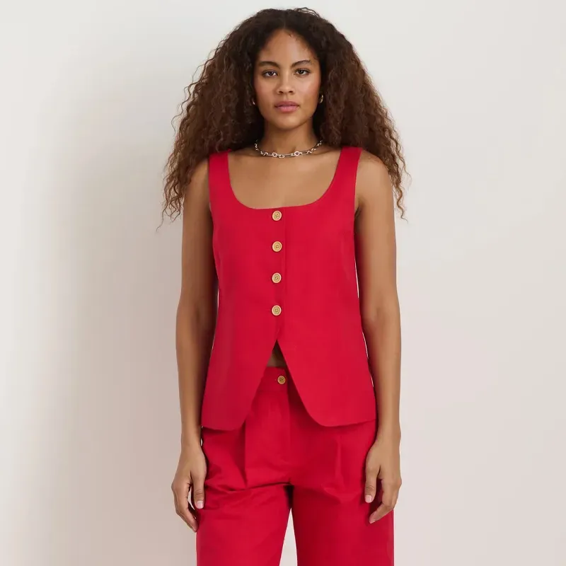 stores like madewell Alex Mill Soho Scoop Vest' title='23 Stores Like Madewell for Stylish Wardrobe Essentials