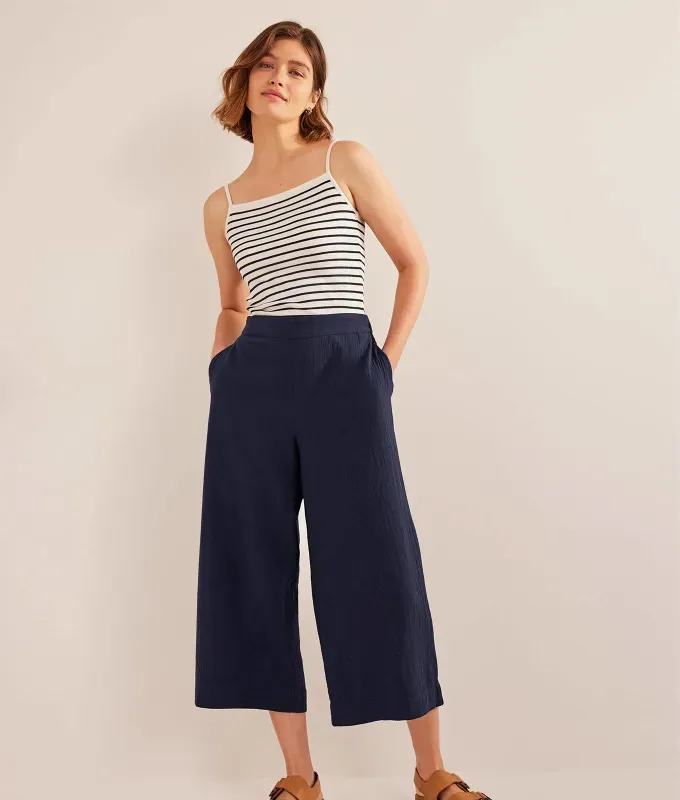 Culotte Hosen sind überall. Hier erfahren Sie, wie Sie sie stylen können (plus 15 Paare, die wir begehren)