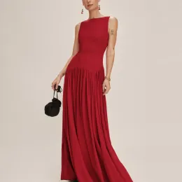 The 10 Best Reformation Wedding Guest Dresses to Celebrate the Newlyweds in Style