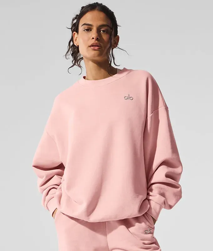 The Alo Yoga Accolade Pullover.' title='Gen Z Is Ditching Millennials’ Favorite Workout Wear—Here’s What They’re Buying Instead