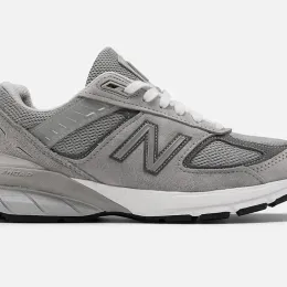 The 16 Most Comfortable Sneakers for Women That Money Can Buy According to Nurses New Yorkers and PureWow Editors