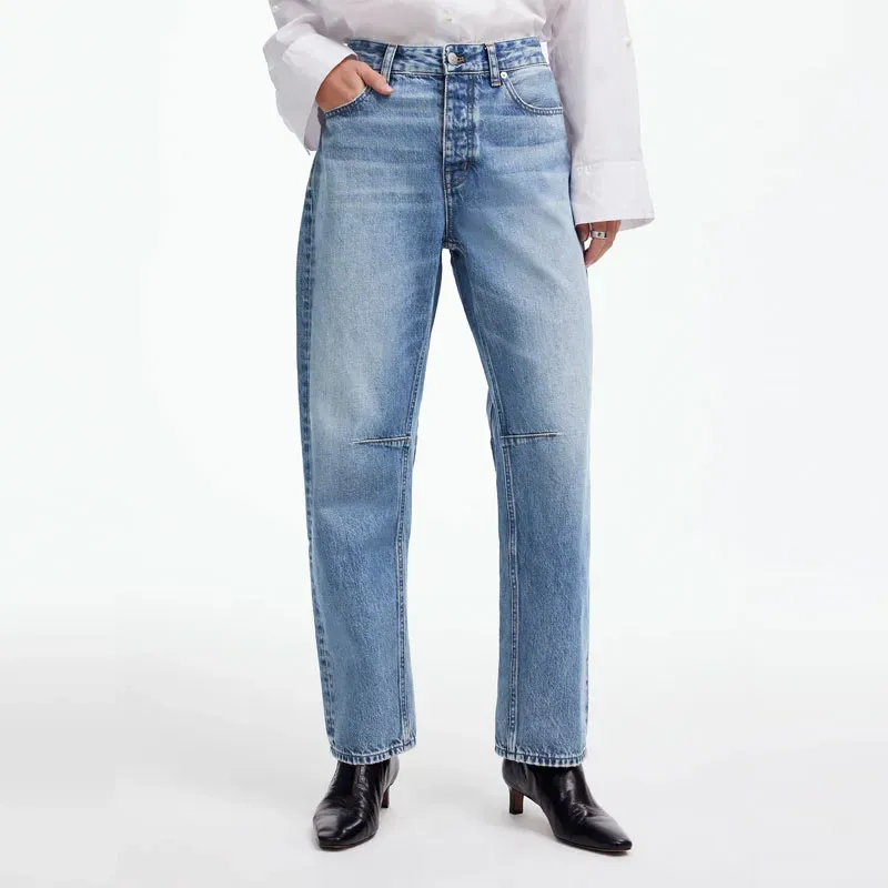 barrel jeans petites madewell' title='Here’s How I Pull Off Barrel Jeans as a 5’1 Petite