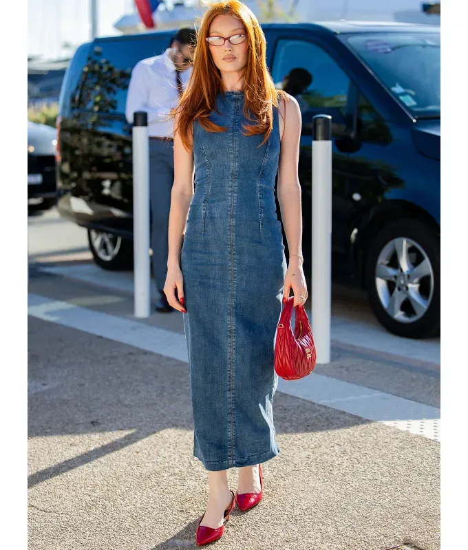 denim dress slingbacks 90s minimalism fashion trend' fetchpriority='auto' title='The ‘90s Fashion Revival Is in Full Swing—Here’s How to Wear the Trend This Summer