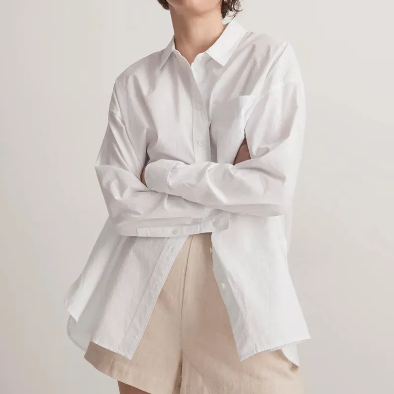 madewell button up shirt 90s fashion trend' title='The ‘90s Fashion Revival Is in Full Swing—Here’s How to Wear the Trend This Summer