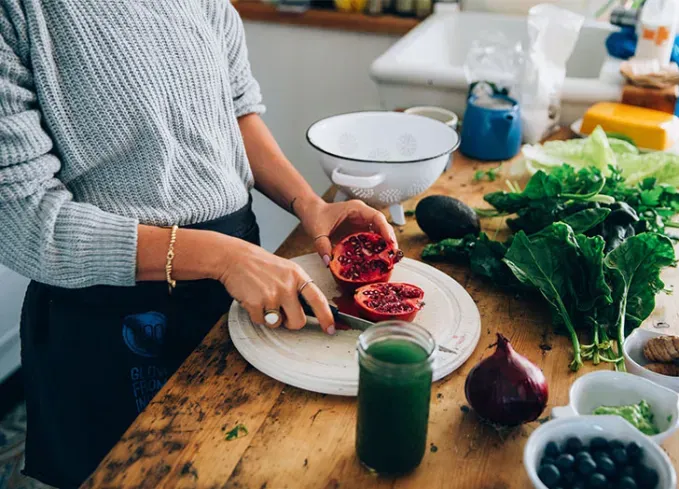 Wie man feststellt, ob ein Granatapfel reif ist