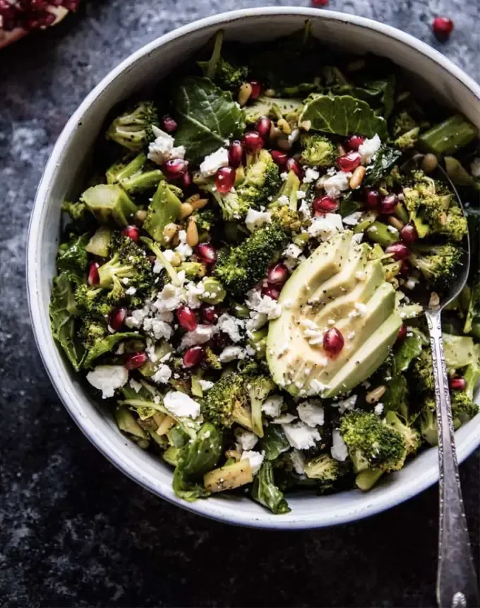 what to serve with pizza: lemon-garlic roasted broccoli' title='Wondering What to Serve with Pizza? These Are the 35 Best Side Dishes Out There