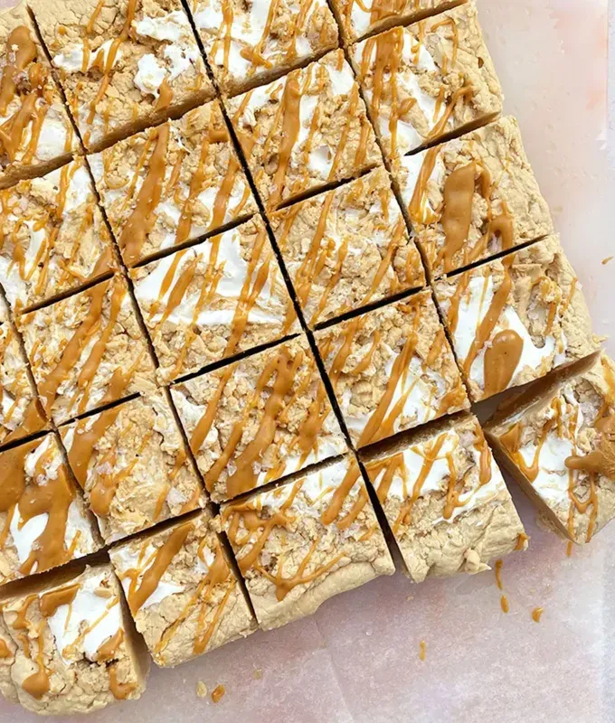 valentine’s day snacks: fluffernutter fudge' title='31 Valentine’s Day Snacks That Make Sweet Lunchbox Treats