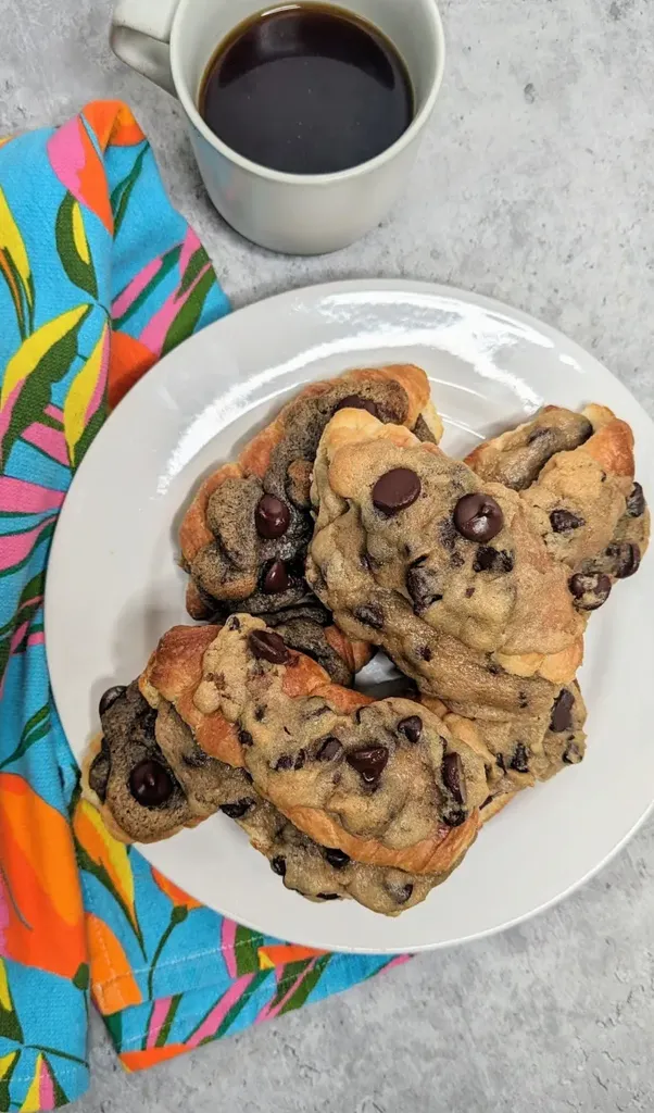 how to make croissant cookie 5' fetchpriority='auto' title='I Made the TikTok-Viral Croissant Cookie at Home—And Now I Won’t Bring Anything Else to Parties