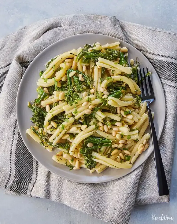 easy lunch ideas: plate of 15-minute lemony broccolini pasta' title='82 Easy Lunch Ideas That Are Fast Low-Fuss and Foolproof