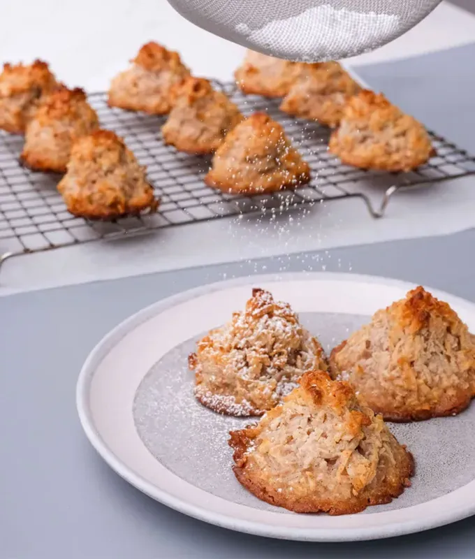 fall cookies: coquito macaroons' title='37 Fall Cookies to Serve for Halloween Parties Thanksgiving Dinner or Any Old Weekday