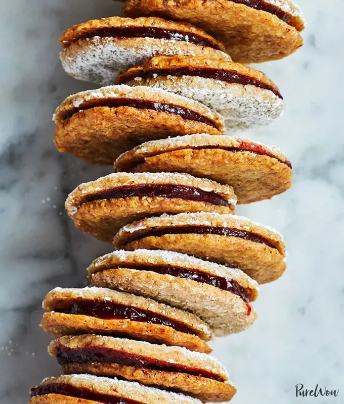 fall cookies: easy cranberry pecan sandwich cookies' title='37 Fall Cookies to Serve for Halloween Parties Thanksgiving Dinner or Any Old Weekday