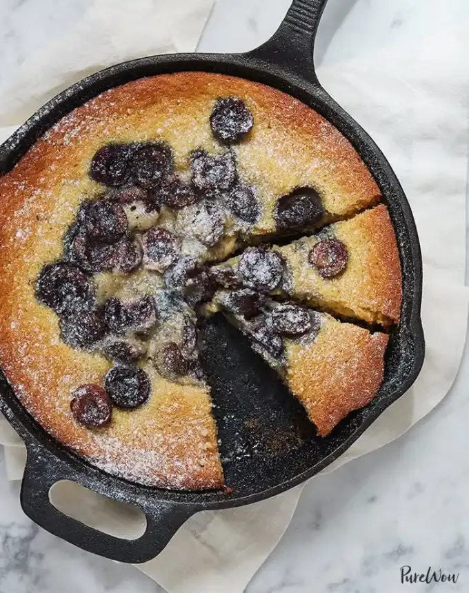easy summer dessert recipes: easy cherry skillet cake' title='92 Easy Summer Desserts to Devour from Now Until Labor Day