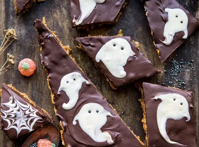 No-Bake Halloween Treats: Boo Chocolate Peanut Butter Bars' title='30 Terrifyingly Tasty No-Bake Halloween Treats