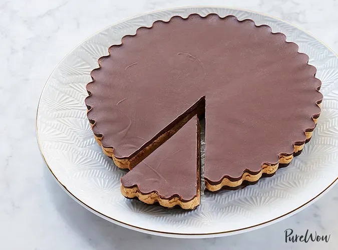 No-Bake Halloween Treats: Giant Peanut Butter Cup' title='30 Terrifyingly Tasty No-Bake Halloween Treats