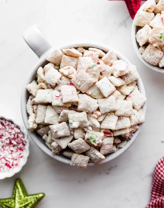 10 minute dessert recipes peppermint crunch puppy chow recipe' title='The Best 10-Minute Desserts to Satisfy Your Sweet Tooth Like Now