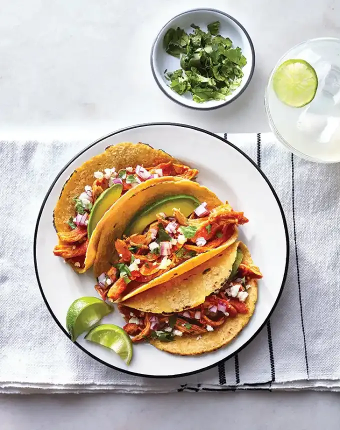 easy dinner recipes: chicken tinga tacos' title='65 Easy Dinner Recipes for Beginners (That Even the Most Culinarily Challenged Can Manage)