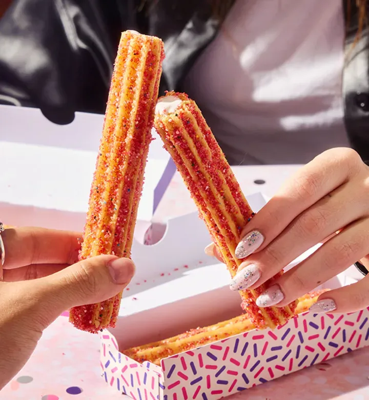 Et koskaan arvaa, kenen kanssa Taco Bell ryhtyi uuden syntymäpäiväkakunsa Churrosin kanssa