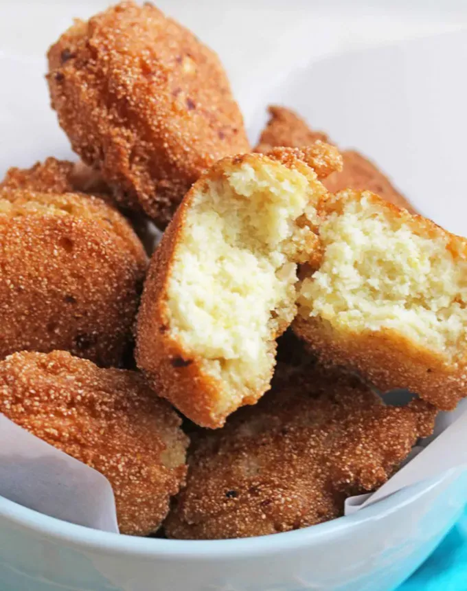 soul food recipes: hush puppies' title='35 Soul Food Recipes That Southerners Swear By (and Northerners Need to Try)