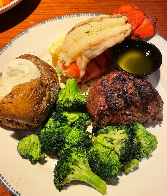 red lobster lobsterfest review: surf and turf' title='Red Lobster’s Lobsterfest Is Back—Here’s a Food Editor’s Review of Every Main Dish