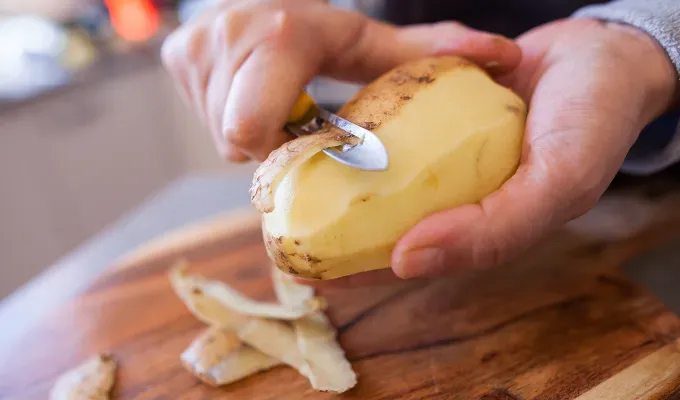 what are the cheapest vegetables?: potatoes' fetchpriority='auto' title='What Are the Cheapest Vegetables? 11 Produce Options That Are the Best Bang for Your Buck