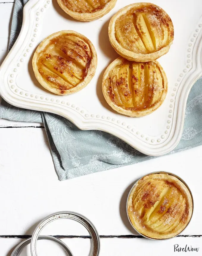 mini thanksgiving dessert recipes: mini apple tarts' title='54 Mini Thanksgiving Desserts That Are (Almost) Too Cute to Eat