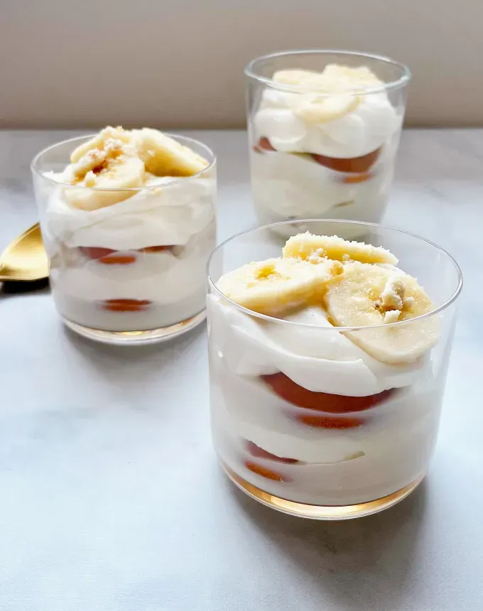 mini thanksgiving dessert recipes: banana pudding cups' title='54 Mini Thanksgiving Desserts That Are (Almost) Too Cute to Eat