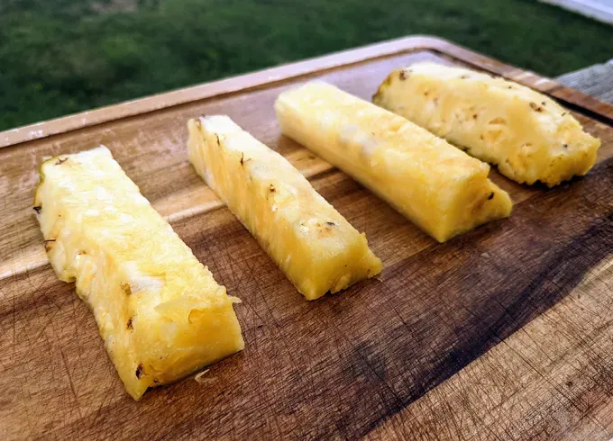 how to grill pineapple cut1' fetchpriority='auto' title='How to Grill Pineapple (Because It Tastes Even Better That Way)