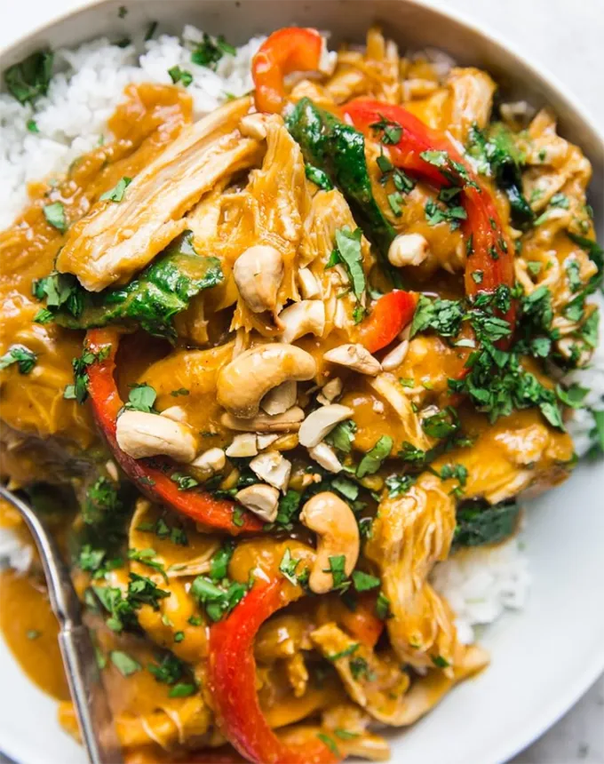 bulk dinner ideas: slow cooker chicken pumpkin curry' title='52 Bulk Dinner Ideas to Feed a Crowd