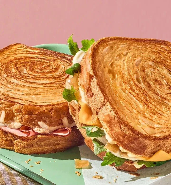 Prišel je spomladanski meni Panera Bread - tu je pregled urejevalnika hrane