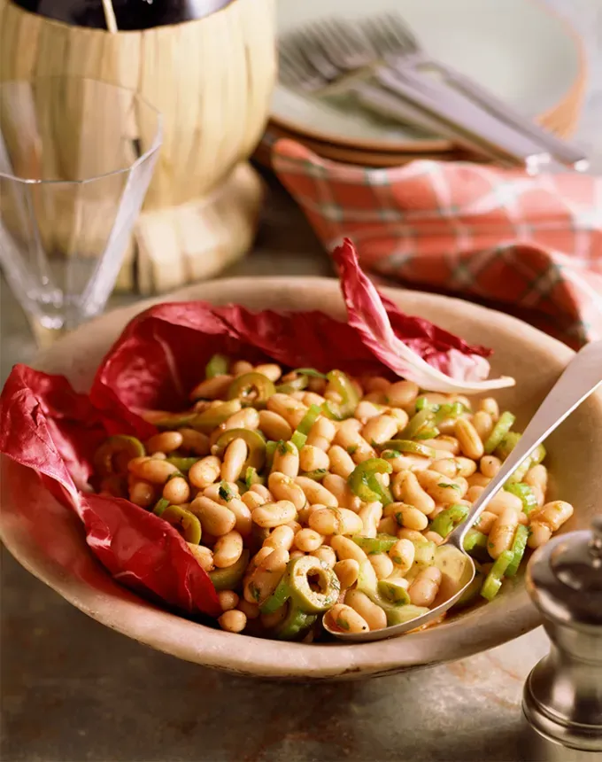 types of legumes white beans' fetchpriority='auto' title='12 Types of Legumes That Are Healthy Delicious and Easy to Cook
