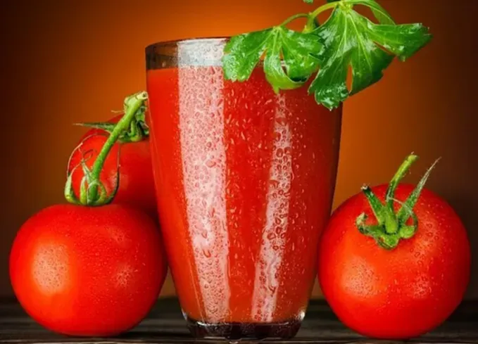 healthy juice recipes: kick start juice' title='15 Healthy Juice Recipes Plus a Nutritionist’s Tips for Making It at Home