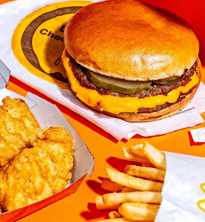 20 parasta korkean proteiinin pikaruoka-ateriaa, joita voit syödä