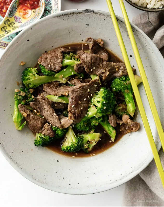clean eating dinner recipes: low carb beef and broccoli stir fry' title='65 Clean-Eating Dinner Recipes for the New Year and Beyond