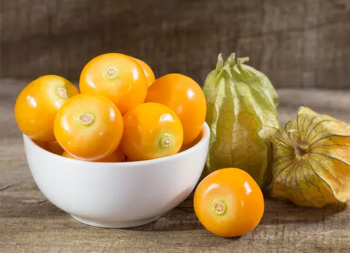 types of berries: goldenberries' fetchpriority='auto' title='30 Different Types of Berries (and Why You Should Be Eating Each and Every One of Them)