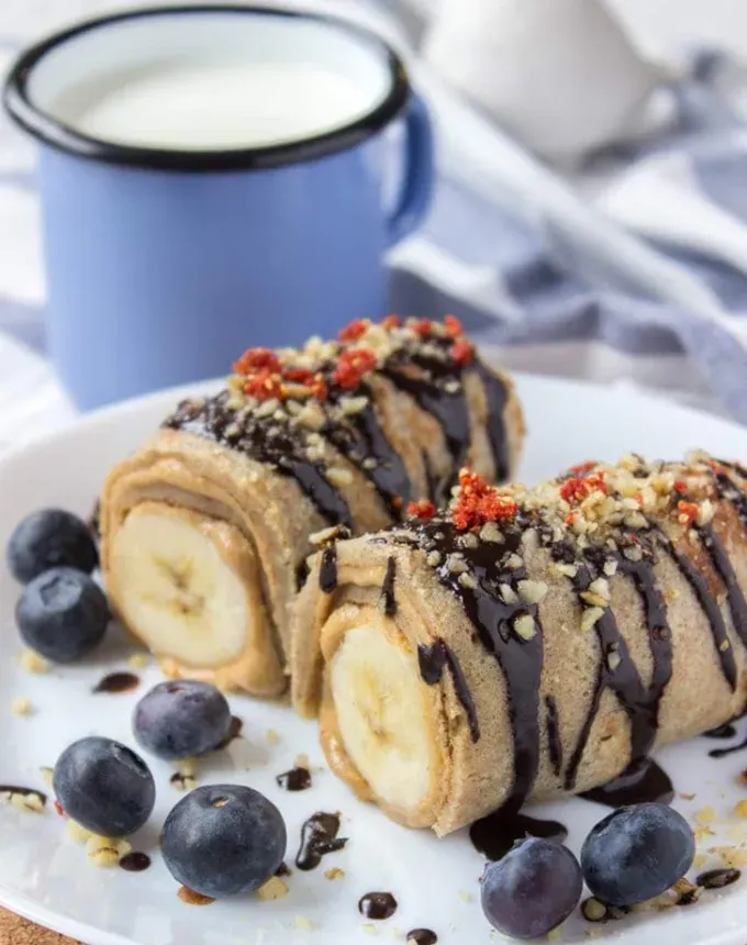 cold breakfast recipes chocolate peanut butter banana roll ups' title='26 Cold Breakfast Recipes for Busy Mornings