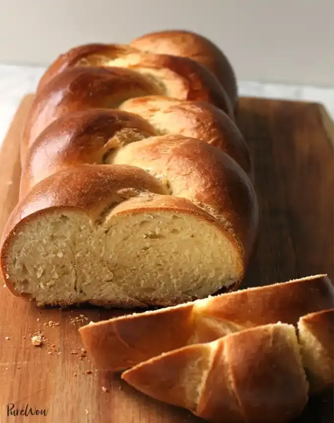 old school jewish recipes: honey challah' title='28 Old-School Jewish Recipes Your Grandma Used to Make from Latkes to Matzoh Ball Soup