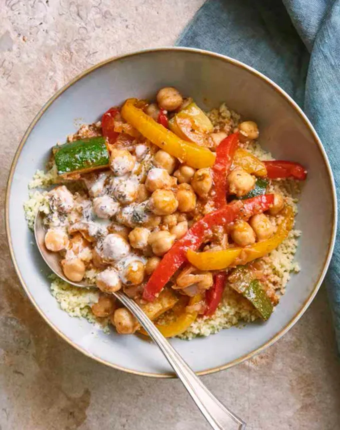 what to serve with polenta: stewed chickpeas with peppers and zucchini' title='Wondering What to Serve with Polenta? Here Are 27 Ideas from Hearty to Healthy