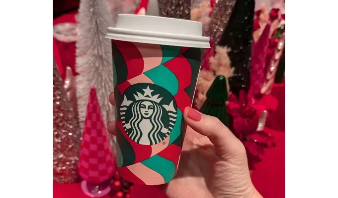 starbucks christmas blend' fetchpriority='auto' title='The Best Starbucks Holiday Drinks of 2024 Taste-Tested (Including the New Cran-Merry Lineup)