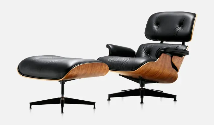 most comfortable reading chairs 2' title='Reviewed: The Most Comfortable Reading Chairs for Curling Up in Style