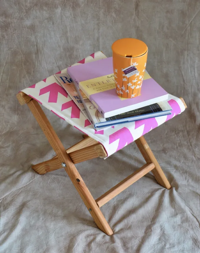 18 diy folding camp stool crafts for adults' title='58 Crafts for Adults That Won’t End Up in the Trash in Two Months