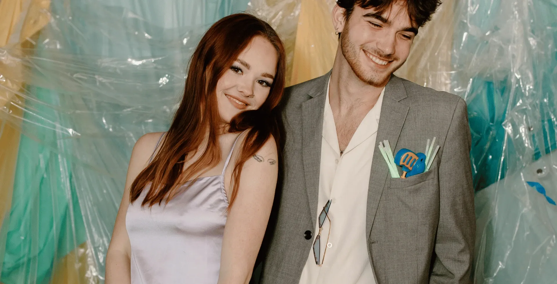 couple complimenting each other' title='Tiny Things Men Secretly Want Most From Women According To Psychology' typeof='foaf:Image' decoding='async